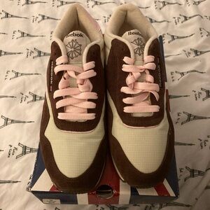 Reebok Cream and Brown Sneakers with Pink Laces